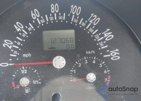 2004 Volkswagen New Beetle Gls 1.8T z USA, uszkodzony, nr VIN 3VWCD31Y44M310479